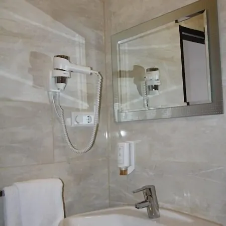 Concorde Ascot Ξενοδοχείο 3*