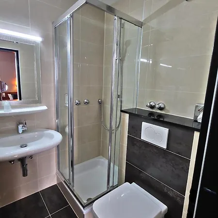 Concorde Ascot Отель Дюссельдорф