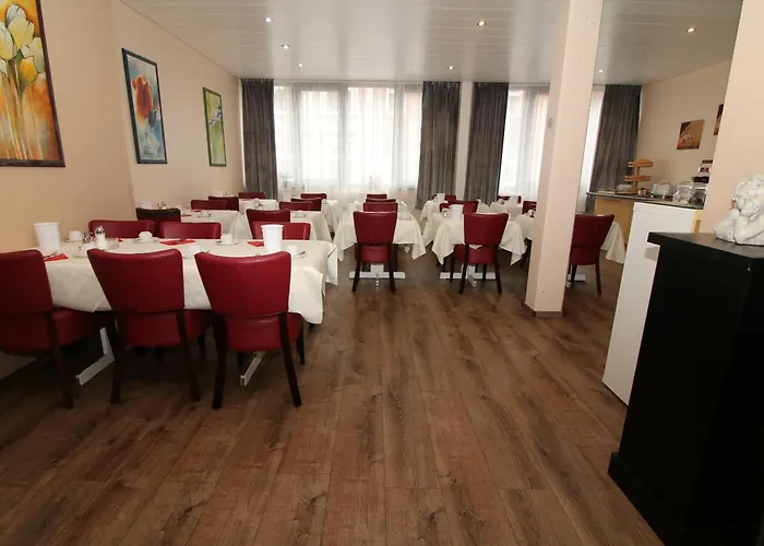 阿斯科特康恩得酒店 酒店